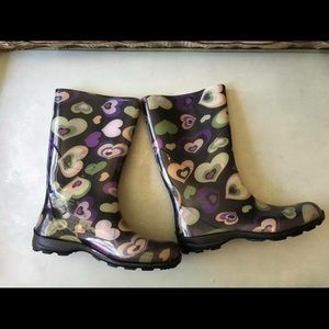 Rain boots